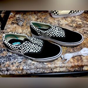 VANS suede and checkerboard men’s size 10